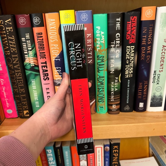 4/$25 The Night Circus by Erin Morgenstern - Picture 3 of 3